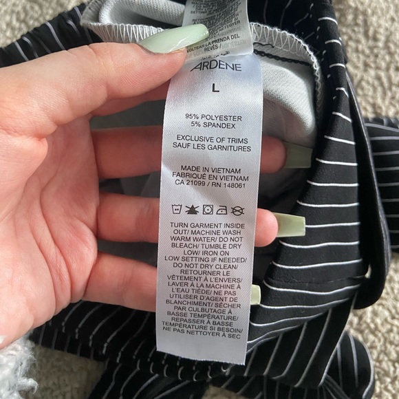 🔸 Ardene 🔸 striped paperbag shorts - Picture 4 of 6